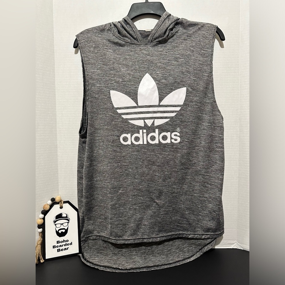 Adidas Men’s Gray Workout Shirt size XL